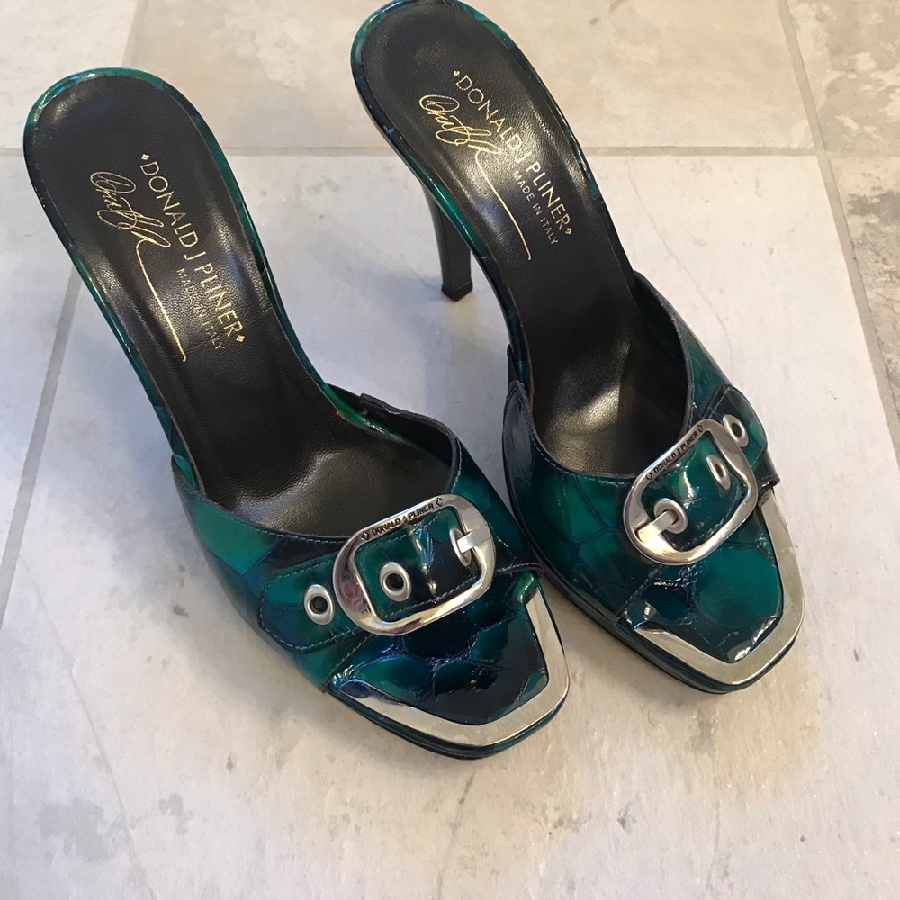 Donald J. Pliner Atlantic Tortoise Printed Heels 6